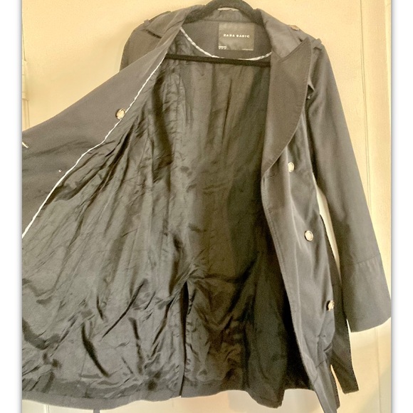 ZARA Basic Black Trench Coat in Small - Picture 4 of 5